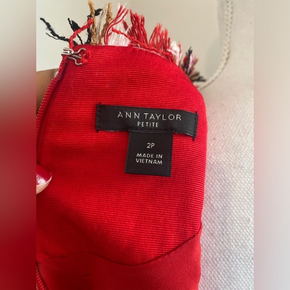 ✨⚡️💥Ann Taylor Petite Plaid Tweed Pocket Shift Dress Size 2P - Picture 6 of 9